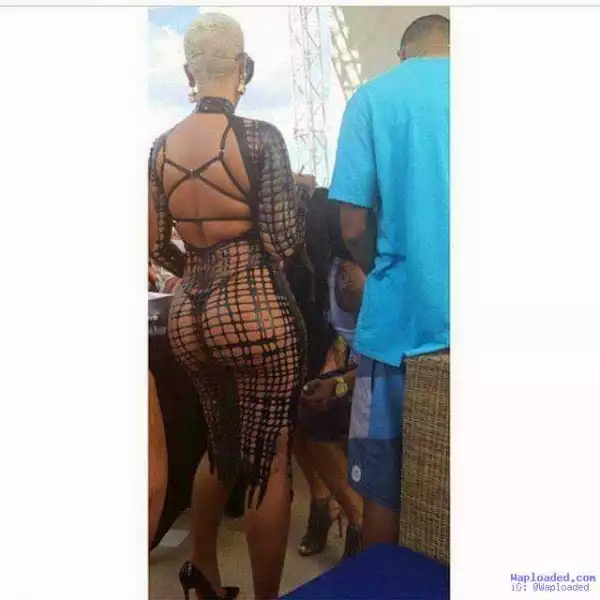 Fashion Or Madness? See What This Lady Step Out In 